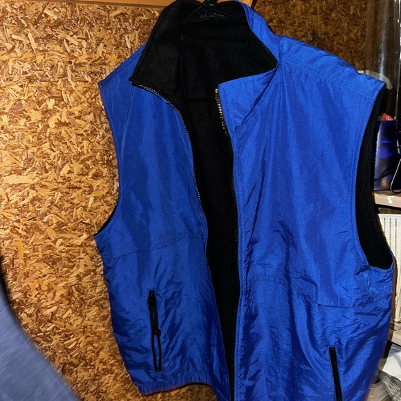 3pc medium Port Authority®  Reversible Terra-Tek™ Nylon and Fleece Vests - Picture 11 of 11